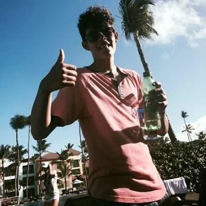 Meet your Posher, Jose antonio